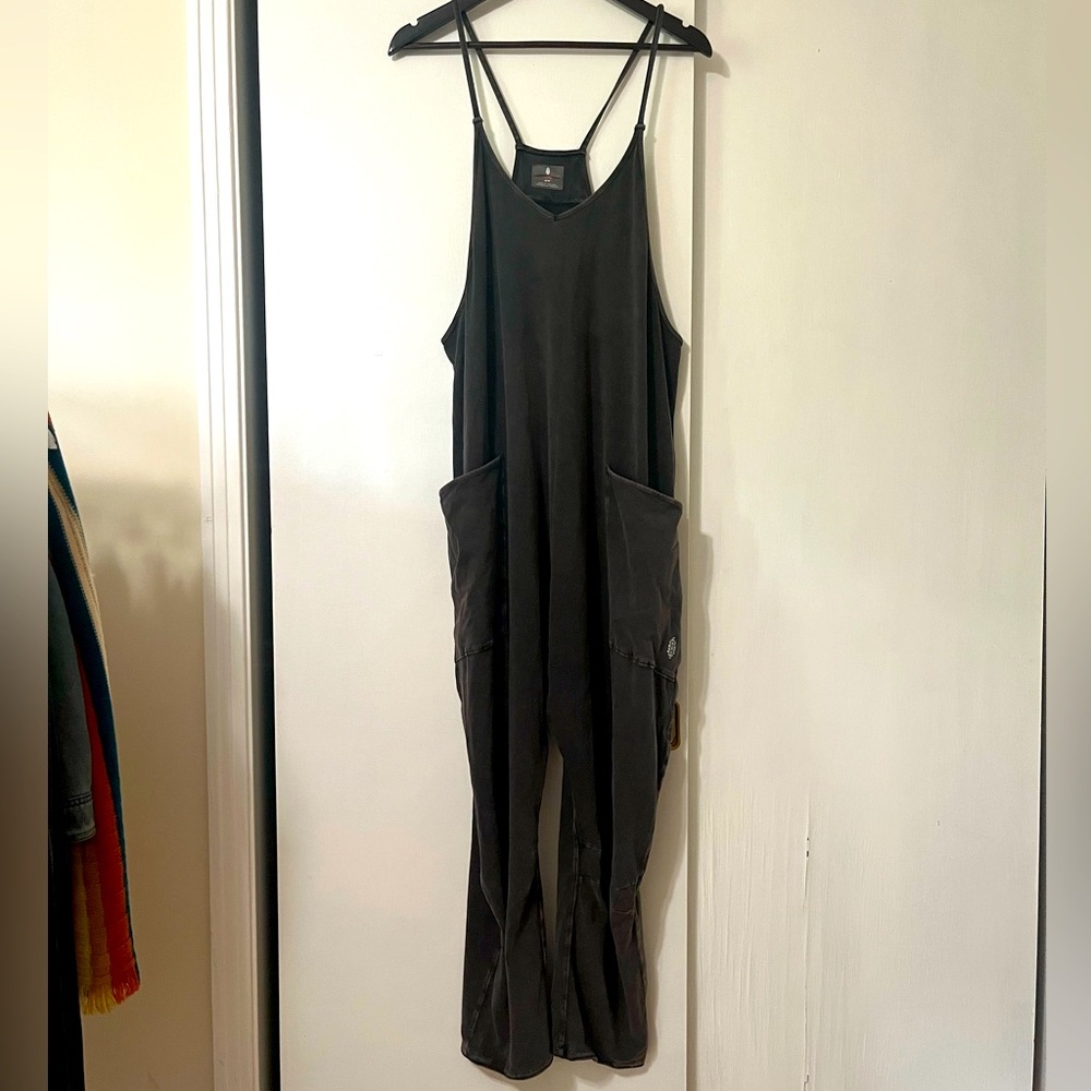 Free People Hot Shot Onesie Washed Black M (Medium)
NWOT